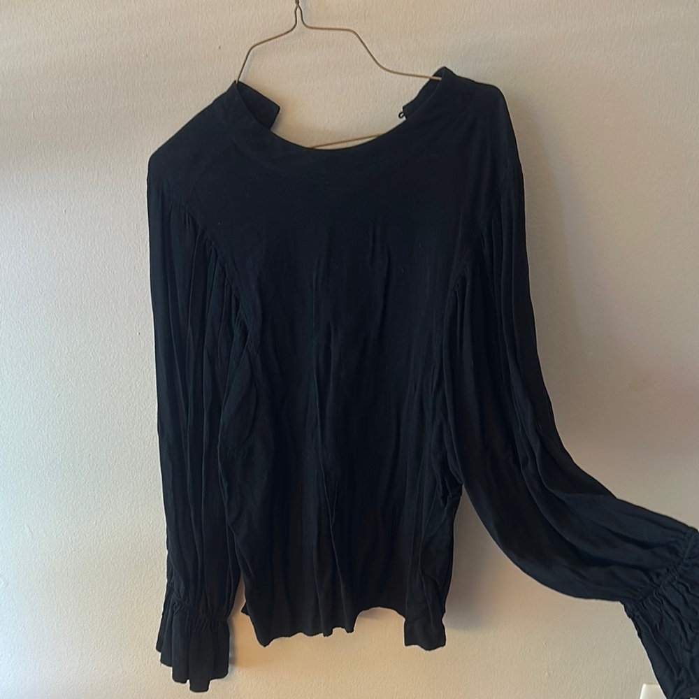 Very J Black Pleated Long Sleeve Blouse